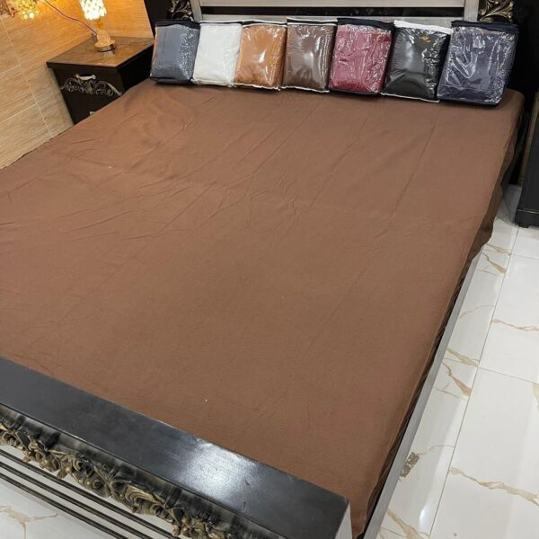 100% Waterproof Mattress Cover / Protector