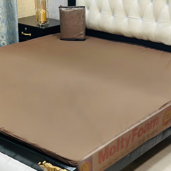 100% Waterproof Mattress Cover / Protector