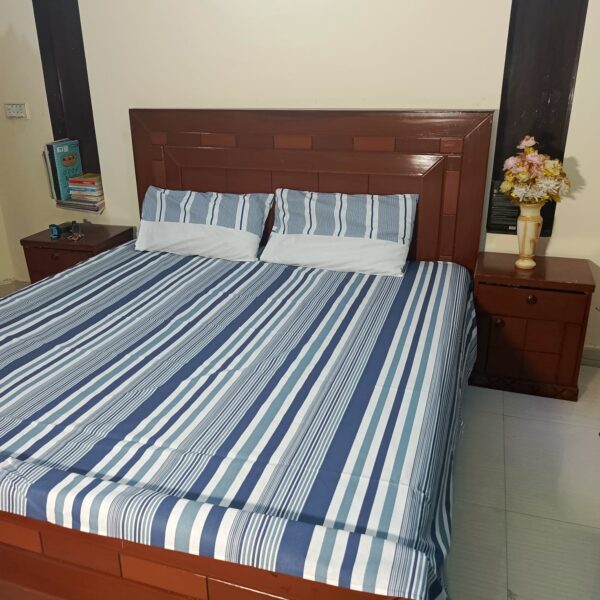 Premium Cotton Bedsheet (N-WH-LIN) - Image 3